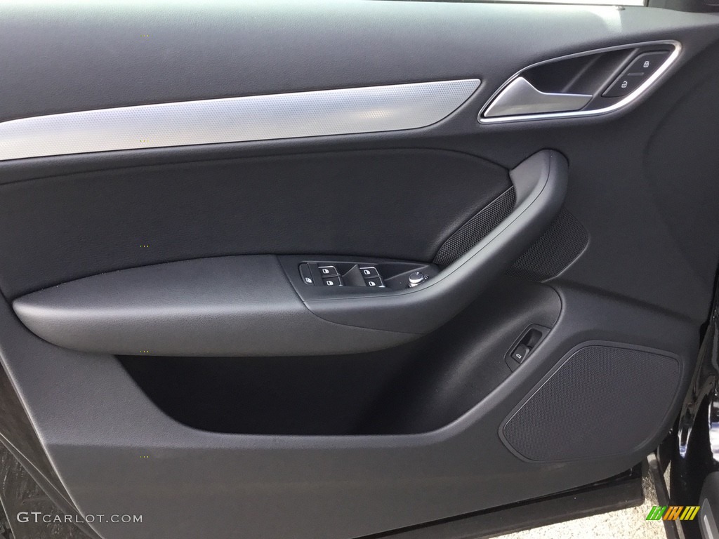 2018 Audi Q3 2.0 TFSI Premium quattro Black Door Panel Photo #123166251