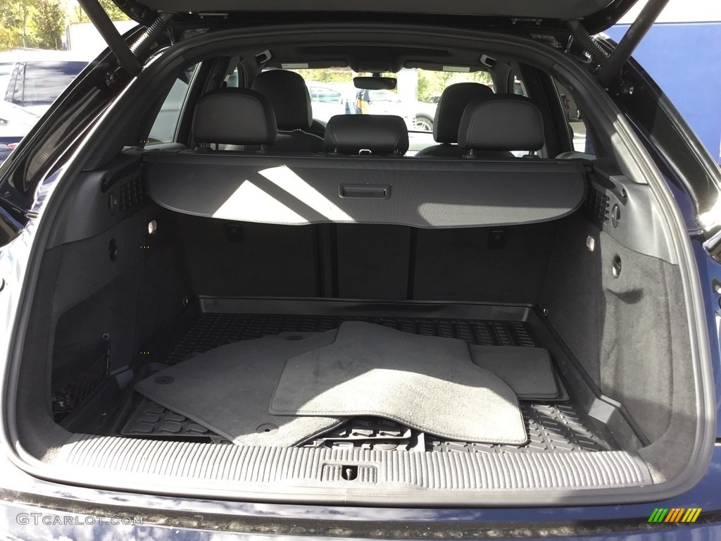 2018 Audi Q3 2.0 TFSI Premium quattro Trunk Photo #123166656