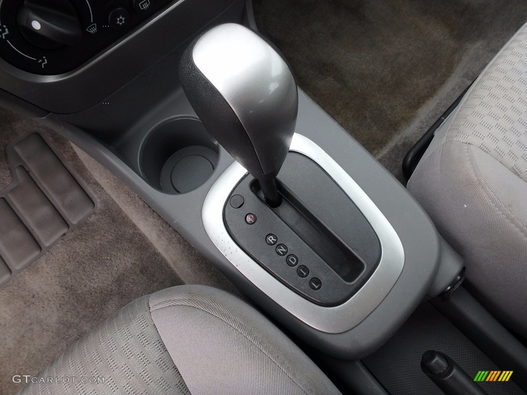 2006 ION 2 Sedan - Storm Gray / Gray photo #25