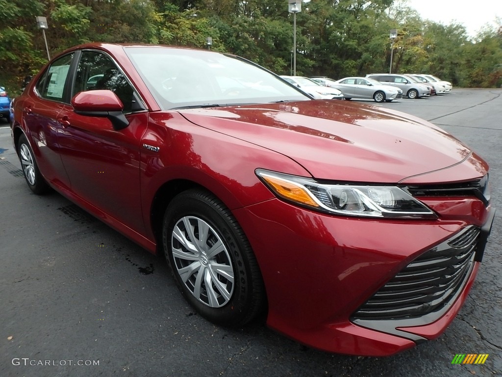 2018 Camry Hybrid LE - Ruby Flare Pearl / Black photo #1