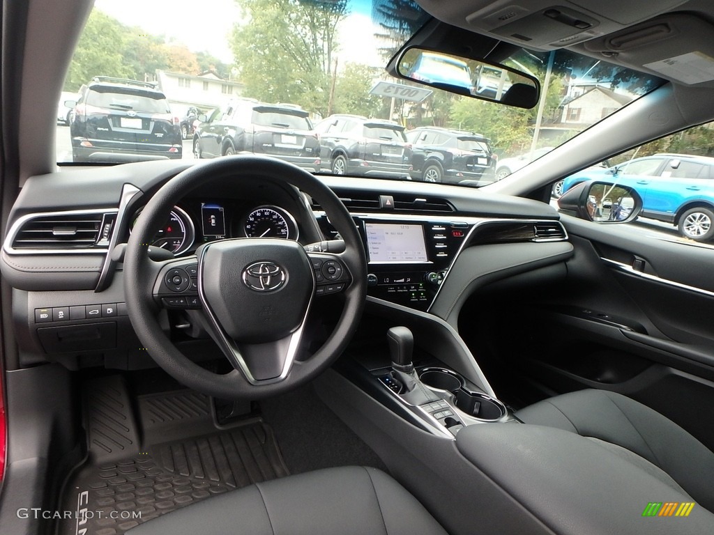 2018 Camry Hybrid LE - Ruby Flare Pearl / Black photo #8
