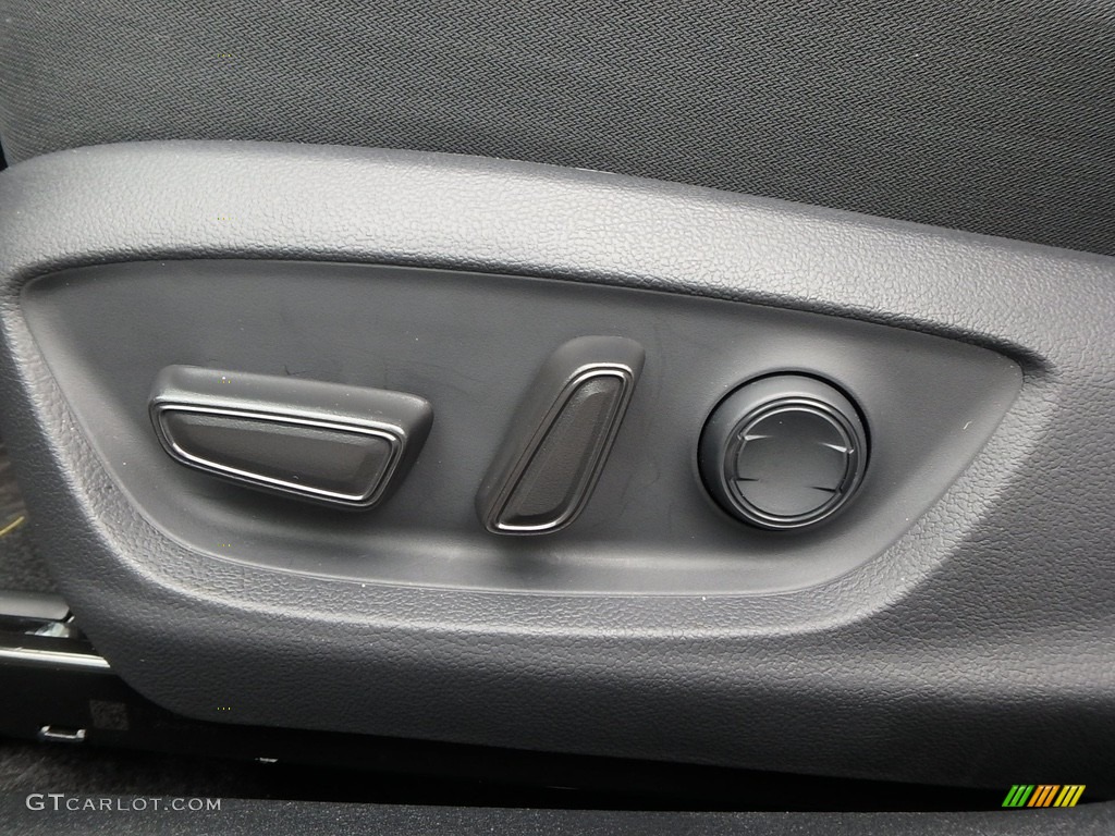 2018 Camry Hybrid LE - Ruby Flare Pearl / Black photo #11