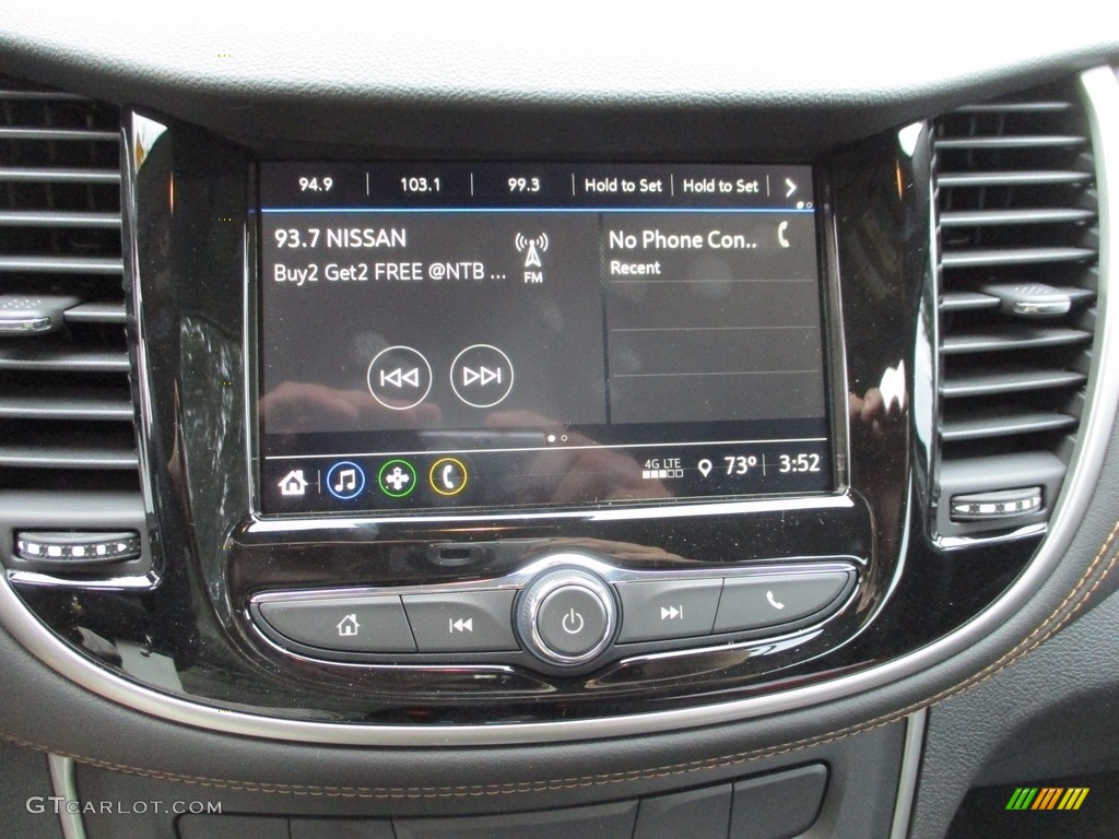 2018 Chevrolet Trax LS AWD Controls Photo #123173361