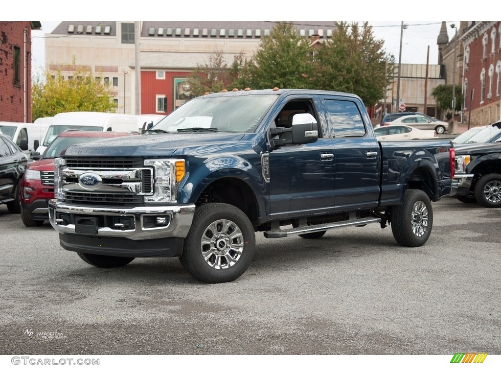 2017 F250 Super Duty XLT Crew Cab 4x4 - Blue Jeans / Medium Earth Gray photo #1