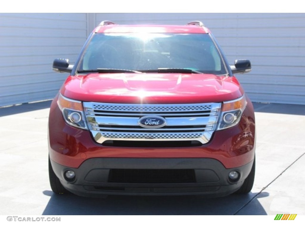 2013 Explorer XLT - Ruby Red Metallic / Charcoal Black photo #2