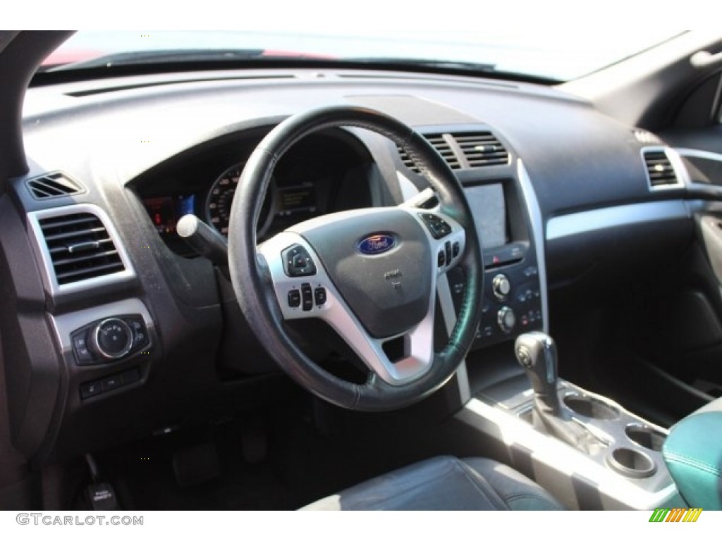 2013 Explorer XLT - Ruby Red Metallic / Charcoal Black photo #15