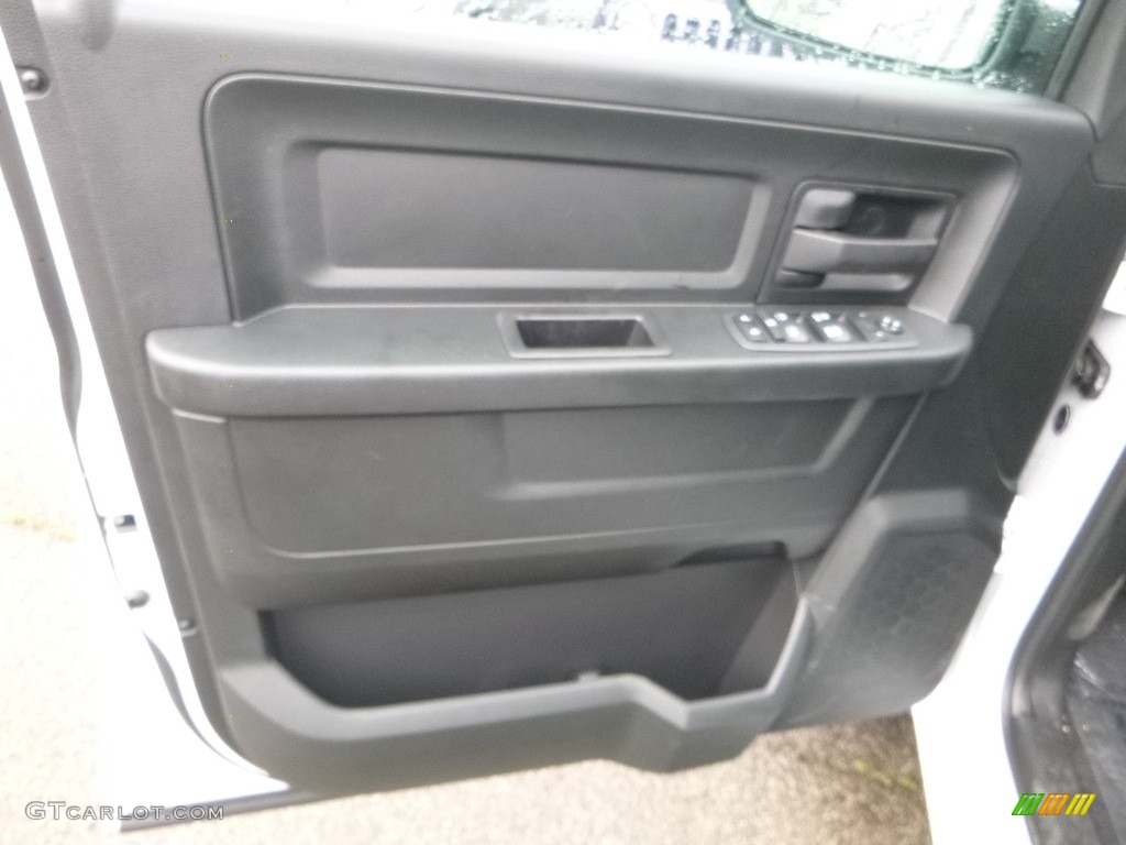 2018 1500 Express Quad Cab 4x4 - Bright White / Black/Diesel Gray photo #16