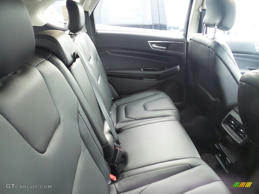 2017 Edge Titanium AWD - Burgundy Velvet Metallic / Ebony photo #5