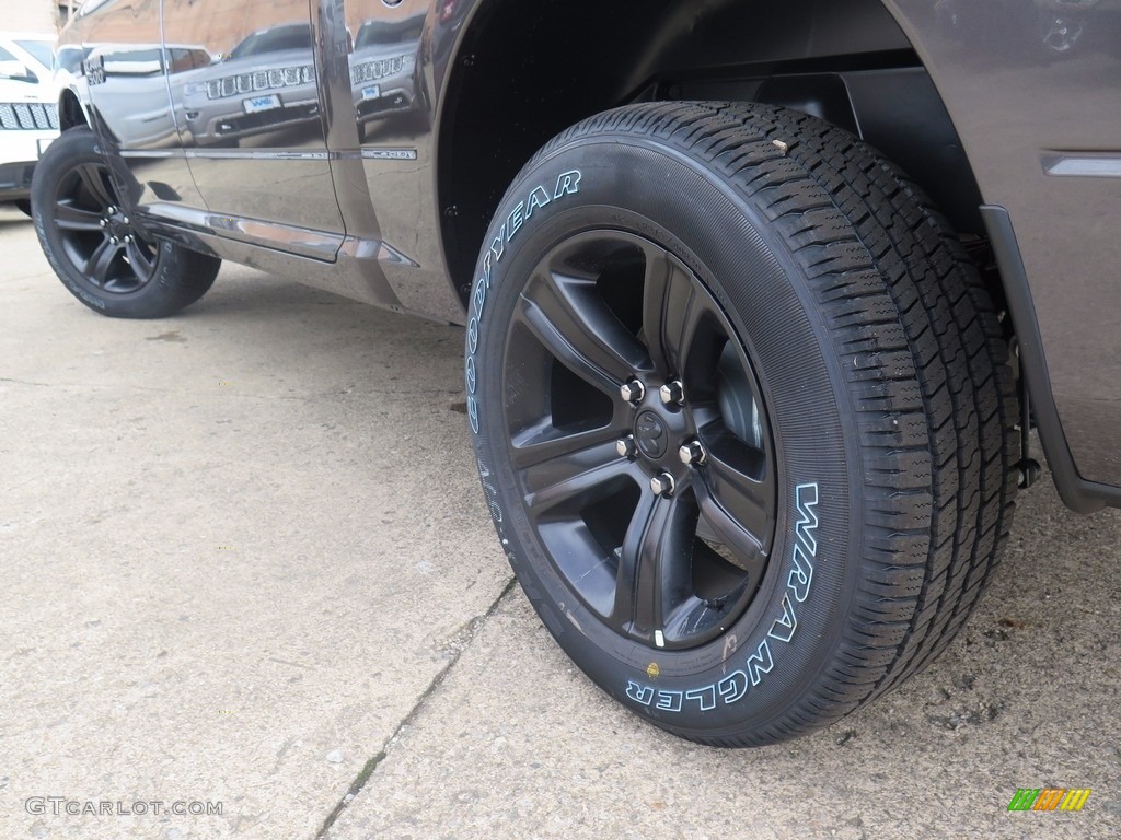 2018 1500 Night Crew Cab 4x4 - Granite Crystal Metallic / Black photo #14