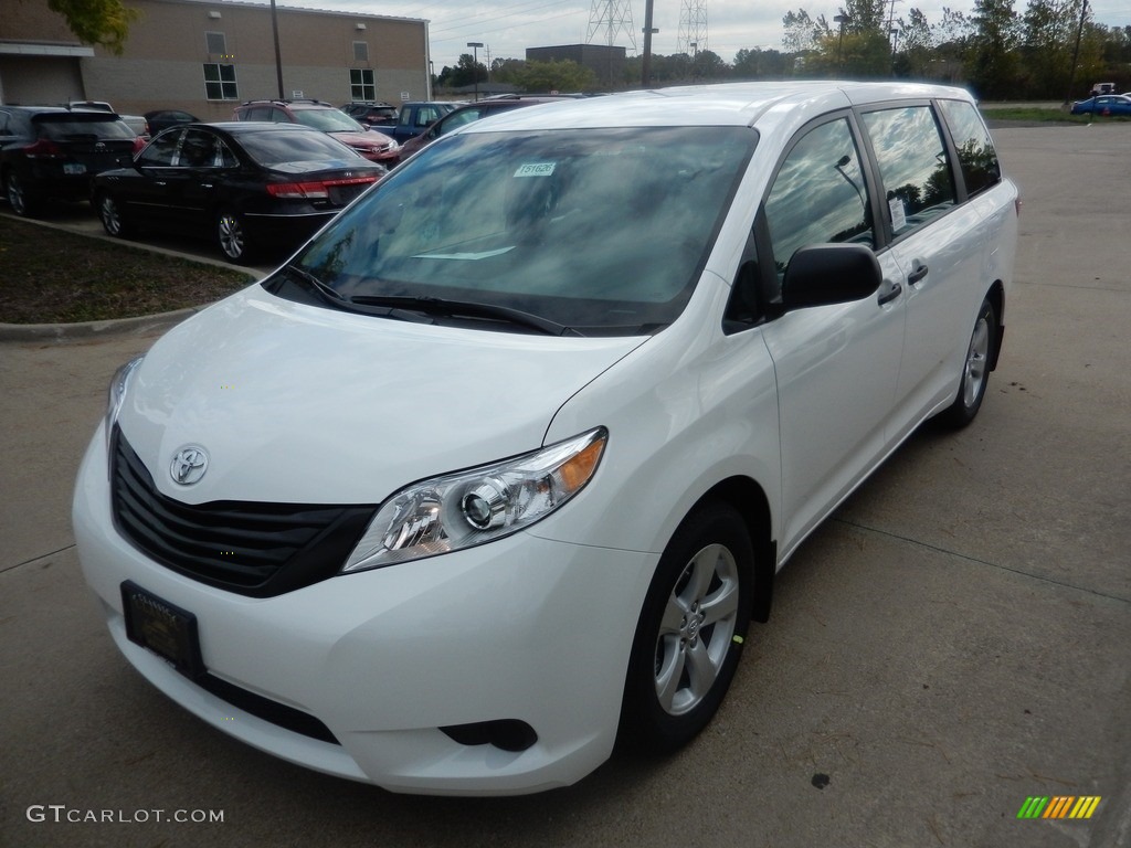 2017 Sienna L - Super White / Ash photo #1