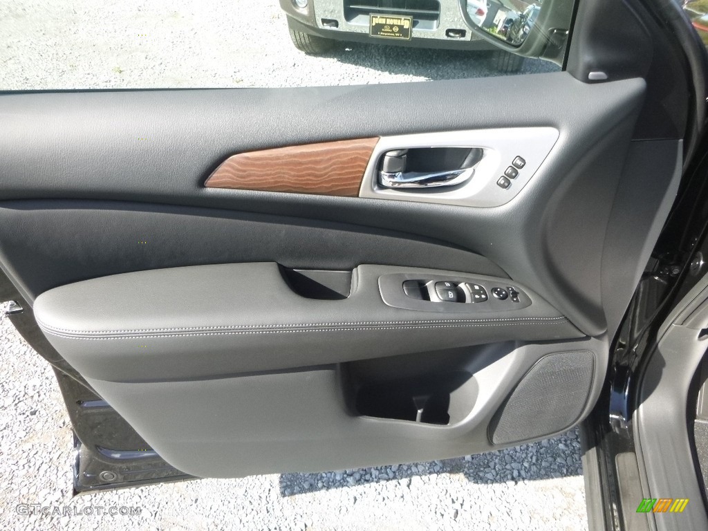 2018 Nissan Pathfinder Platinum 4x4 Door Panel Photos