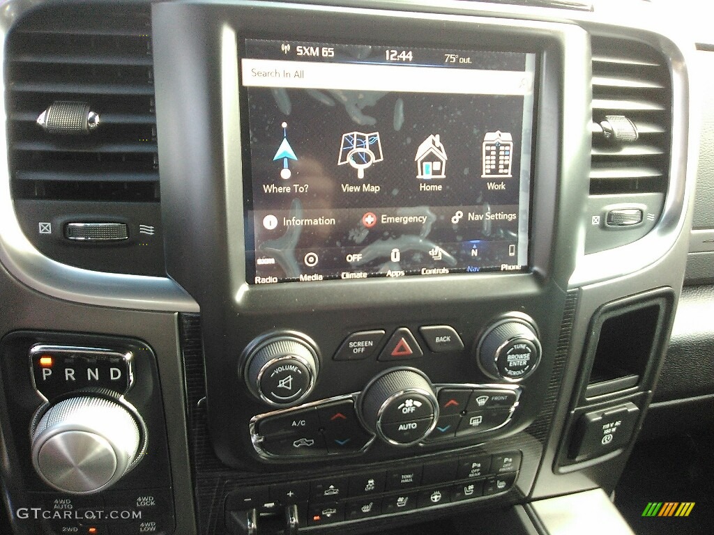2018 1500 Laramie Longhorn Crew Cab 4x4 - Brilliant Black Crystal Pearl / Black photo #16