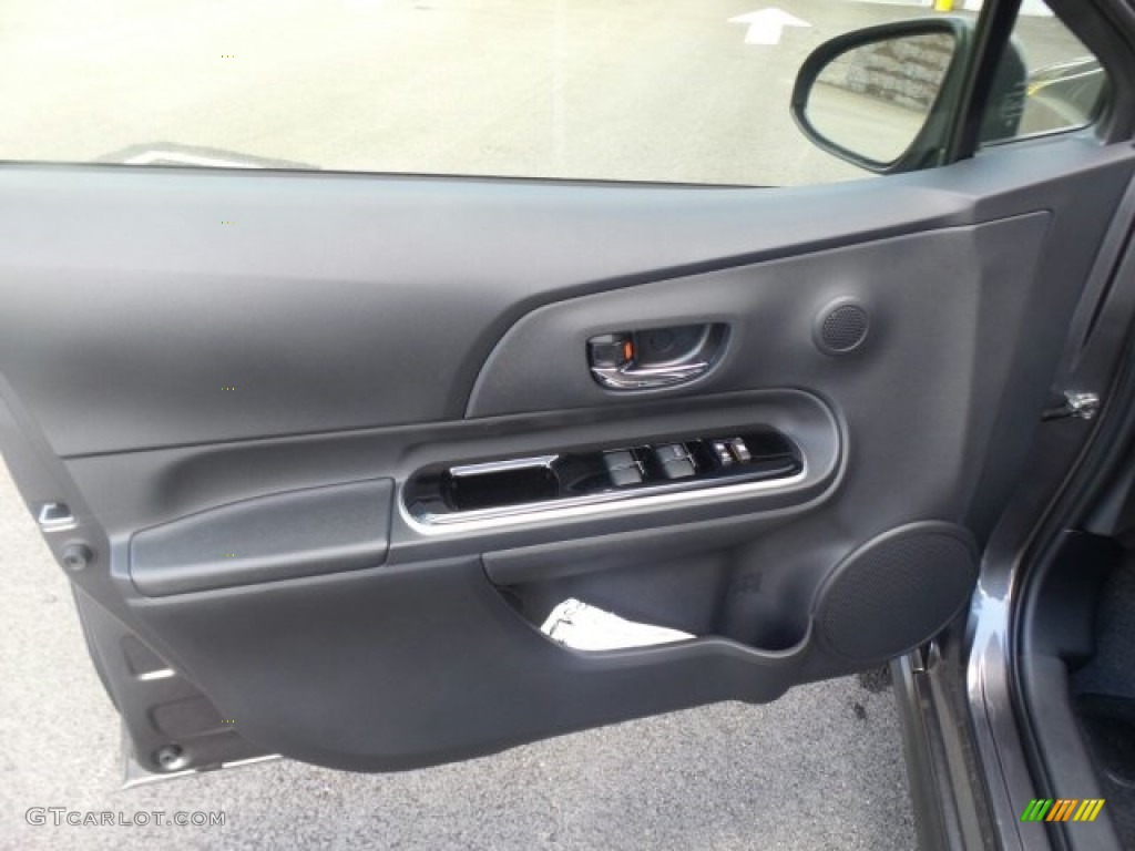 2018 Prius c Four - Magnetic Gray Metallic / Black photo #13