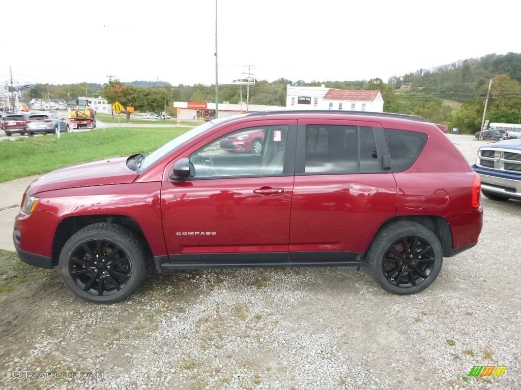 2012 Compass Latitude 4x4 - Deep Cherry Red Crystal Pearl / Dark Slate Gray/Light Pebble Beige photo #2
