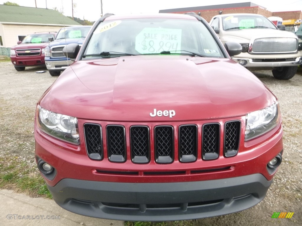 2012 Compass Latitude 4x4 - Deep Cherry Red Crystal Pearl / Dark Slate Gray/Light Pebble Beige photo #8