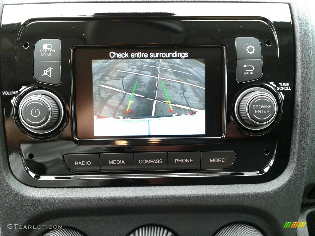 2018 Ram ProMaster 1500 Low Roof Cargo Van Controls Photo #123232648