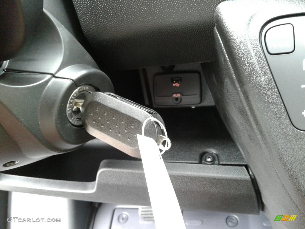 2018 Ram ProMaster 1500 Low Roof Cargo Van Keys Photo #123232717
