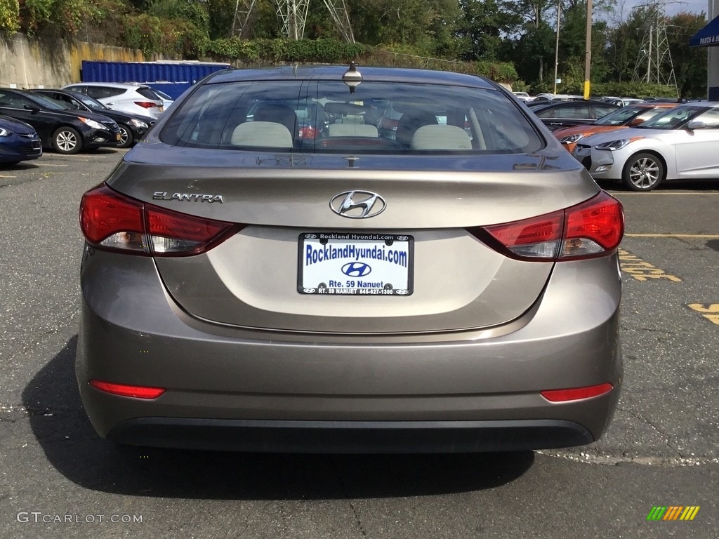 2016 Elantra SE - Desert Bronze / Beige photo #5