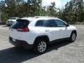 2018 Bright White Jeep Cherokee Latitude Plus  photo #5