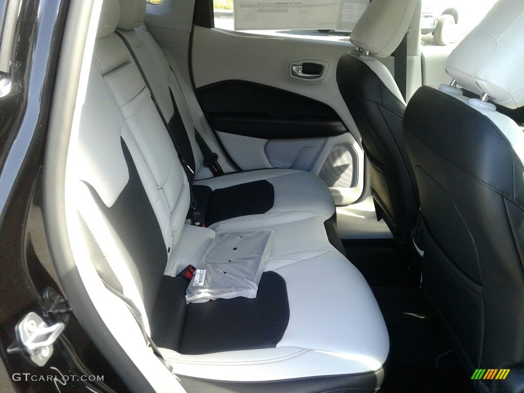 2018 Jeep Compass Limited Rear Seat Photo #123242284