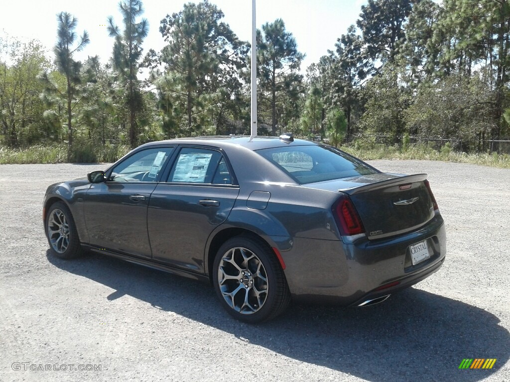 2018 300 S - Granite Crystal Metallic / Black/Smoke photo #3