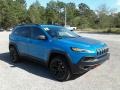Hydro Blue Pearl - Cherokee Trailhawk 4x4 Photo No. 7