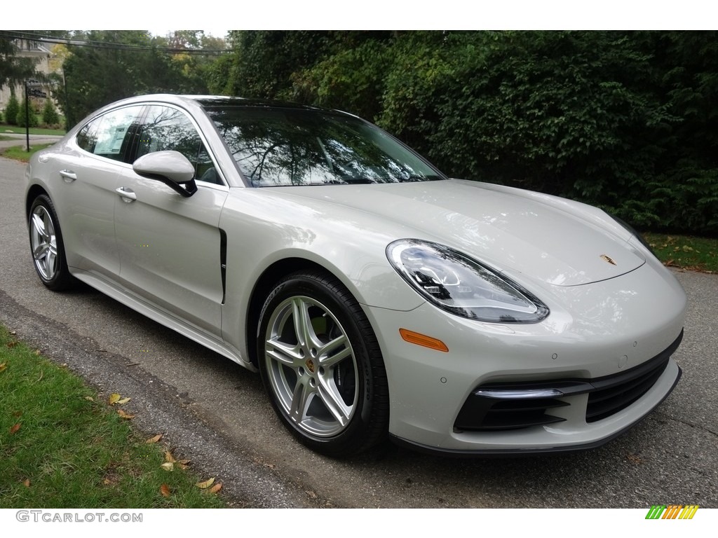 Chalk 2017 Porsche Panamera 4 Exterior Photo #123243631