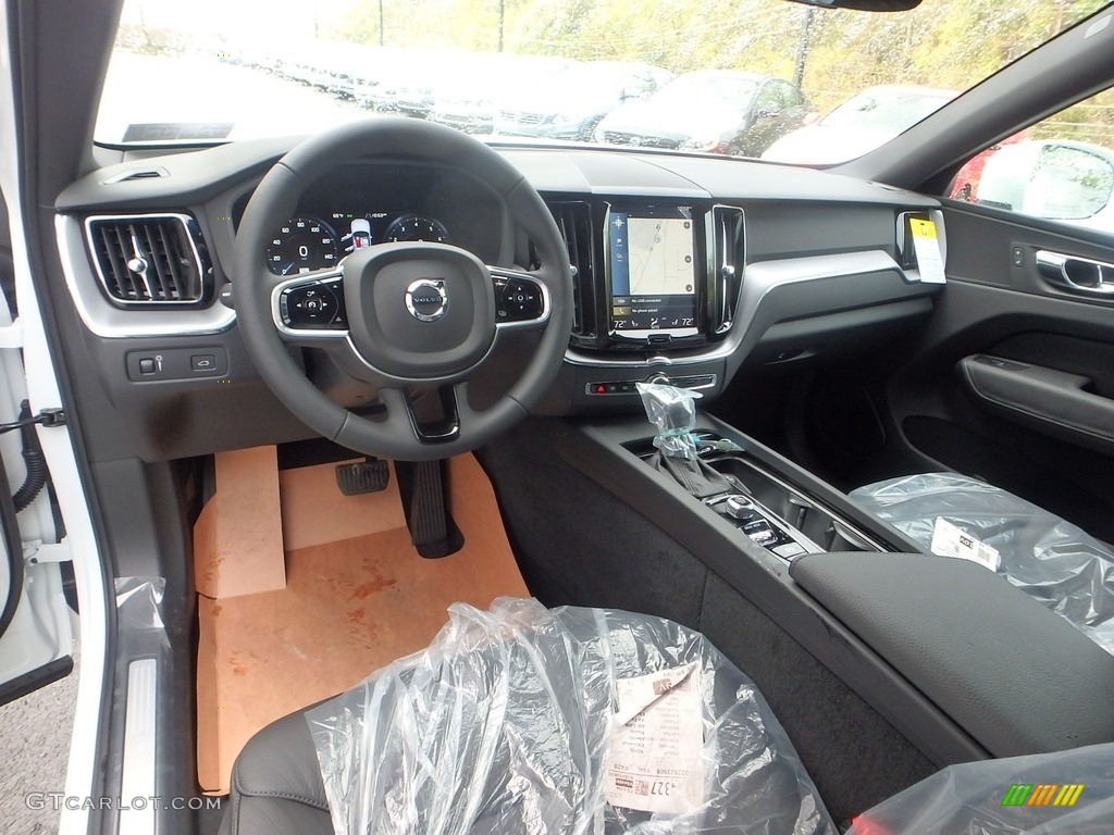 Charcoal Interior 2018 Volvo XC60 T6 AWD Momentum Photo #123244345
