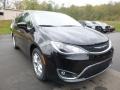 2018 Brilliant Black Crystal Pearl Chrysler Pacifica Touring Plus  photo #7