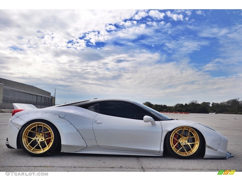  LIBERTY WALK BODY KIT 2010 Ferrari 458 Italia Parts