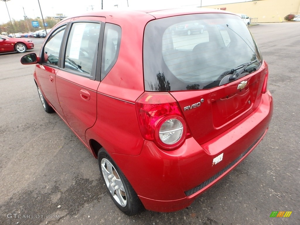 2009 Aveo Aveo5 LT - Sport Red / Charcoal photo #2