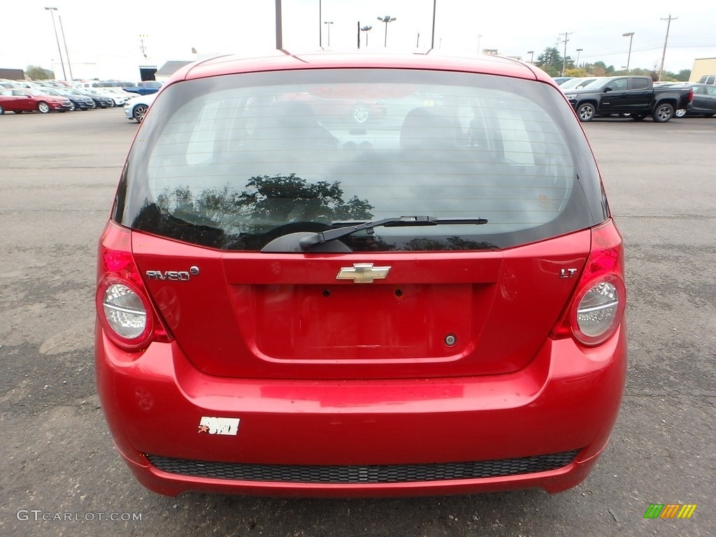 2009 Aveo Aveo5 LT - Sport Red / Charcoal photo #3