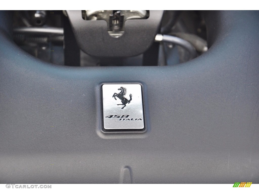 2010 Ferrari 458 Italia Marks and Logos Photos