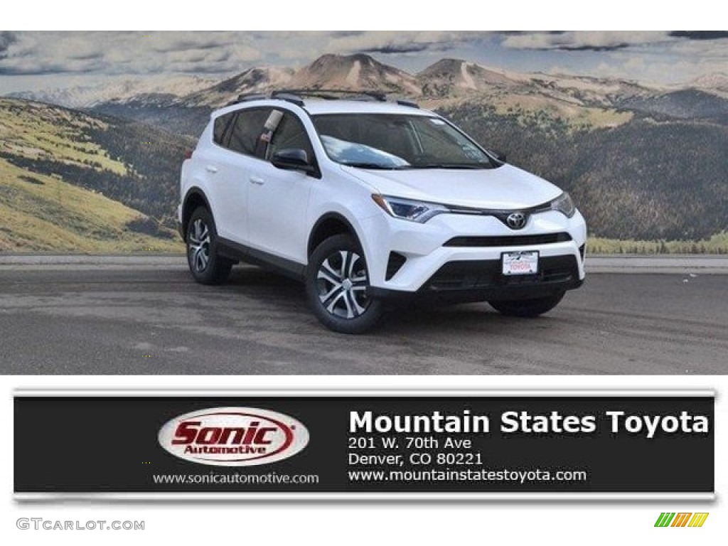 2018 RAV4 LE AWD - Super White / Black photo #1