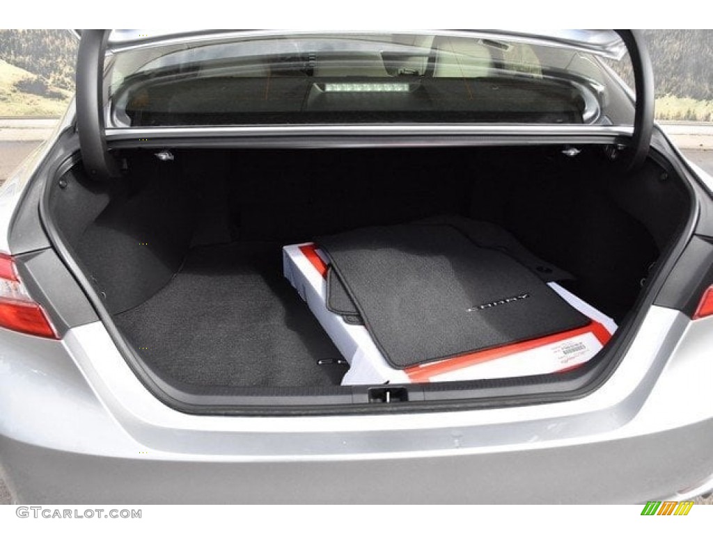 2018 Camry SE - Celestial Silver Metallic / Ash photo #8