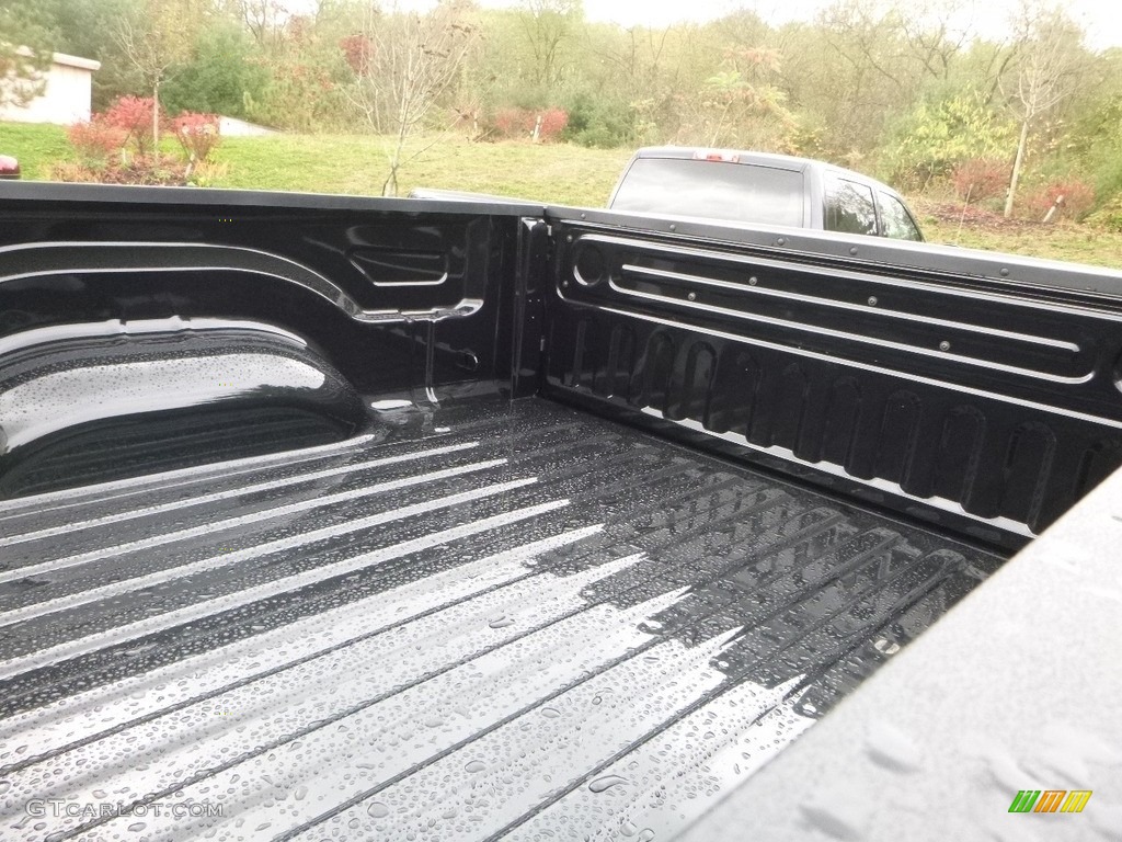 2018 1500 Express Crew Cab 4x4 - Brilliant Black Crystal Pearl / Black/Diesel Gray photo #13