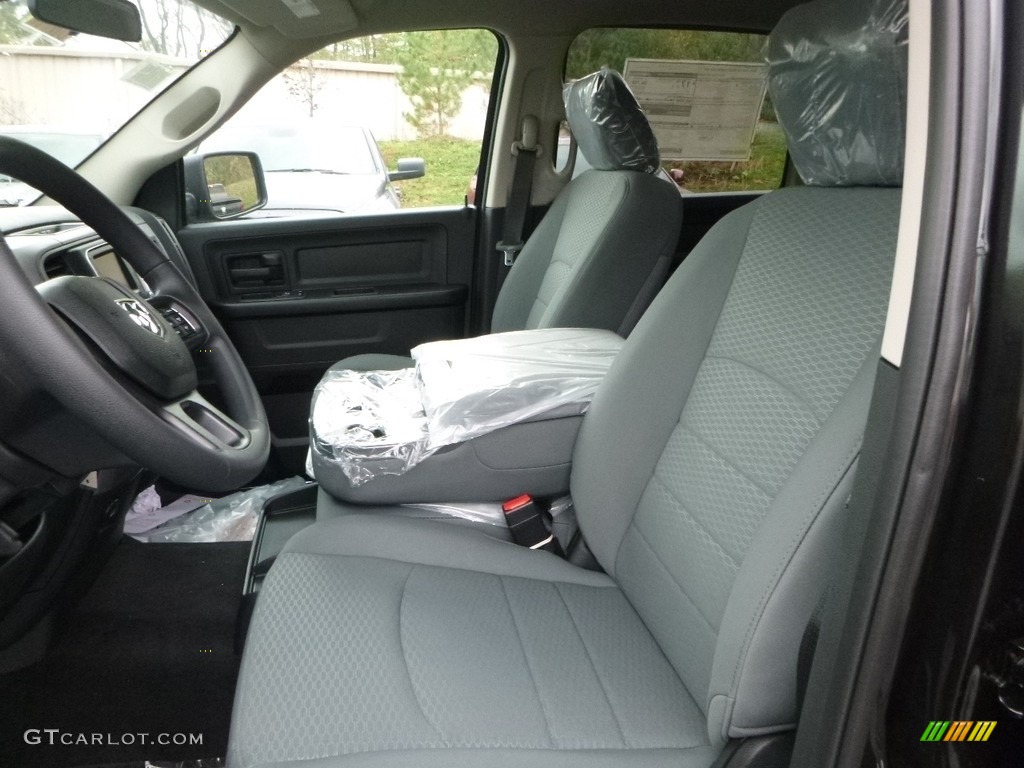 2018 1500 Express Crew Cab 4x4 - Brilliant Black Crystal Pearl / Black/Diesel Gray photo #17