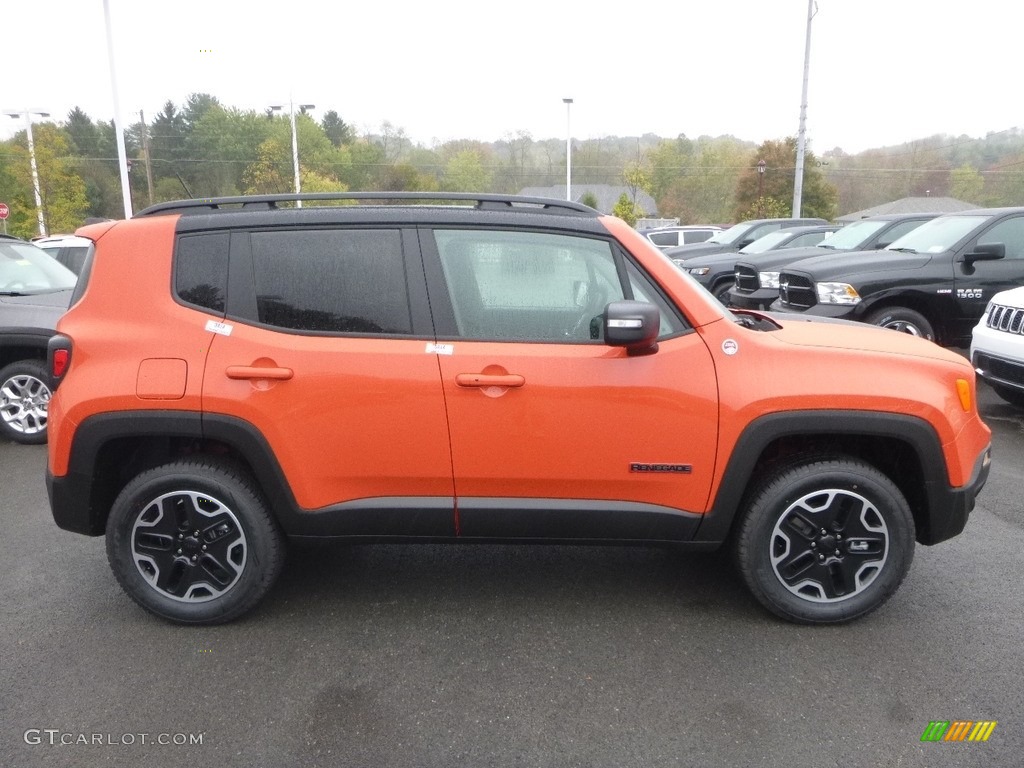 2017 Renegade Trailhawk 4x4 - Omaha Orange / Black photo #6