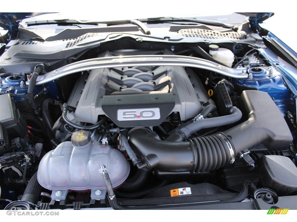 2017 Ford Mustang GT Coupe Engine Photos