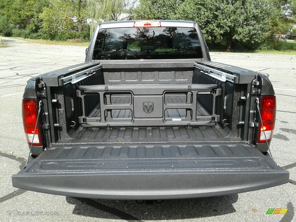 2018 1500 Tradesman Quad Cab - Granite Crystal Metallic / Black/Diesel Gray photo #26
