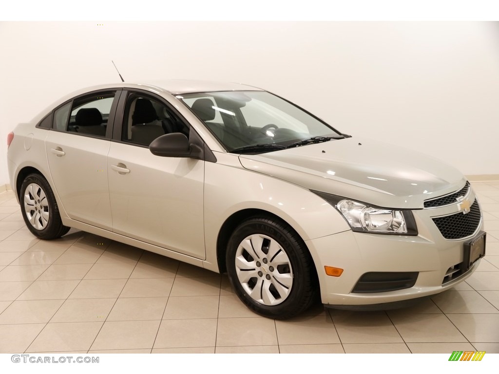 Champagne Silver Metallic Chevrolet Cruze