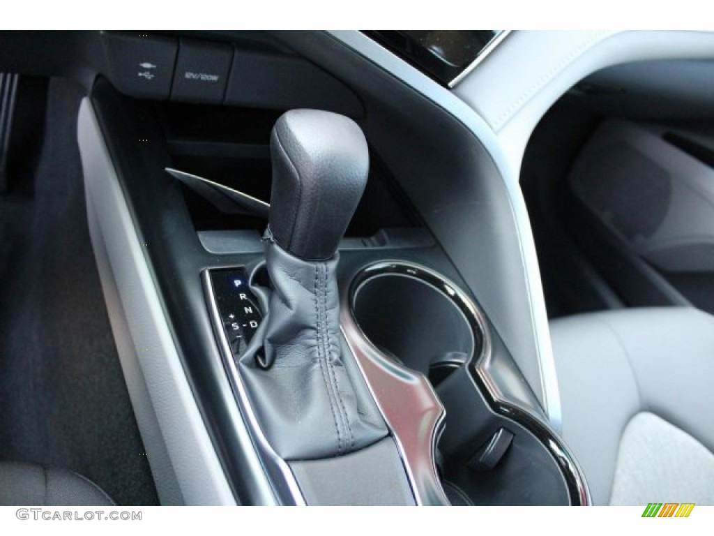 2018 Camry LE - Predawn Gray Mica / Ash photo #15