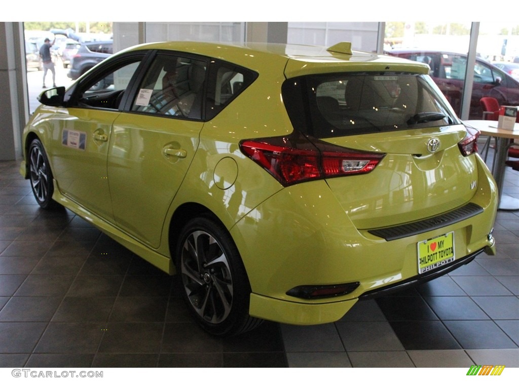 2018 Corolla iM  - Spring Green Metallic / Black photo #3