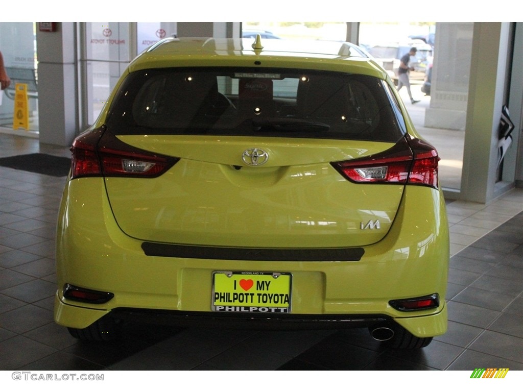 2018 Corolla iM  - Spring Green Metallic / Black photo #4