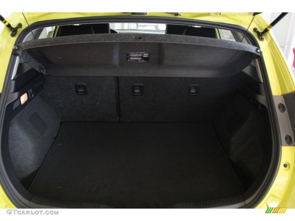 2018 Corolla iM  - Spring Green Metallic / Black photo #18