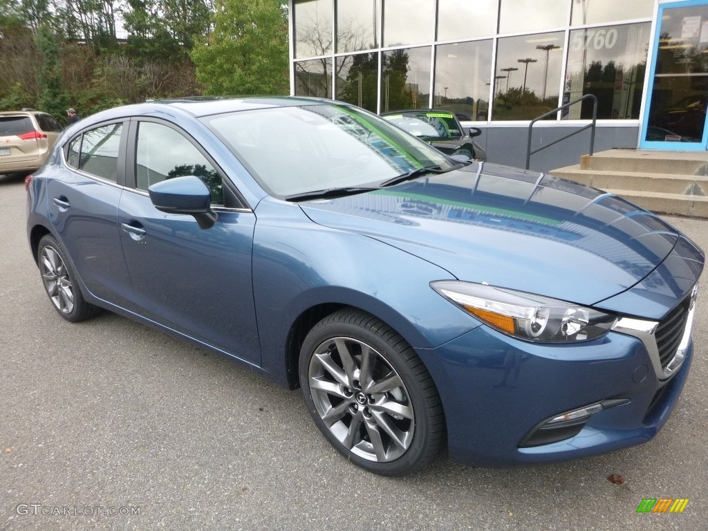 2018 MAZDA3 Touring 5 Door - Eternal Blue Mica / Black photo #3