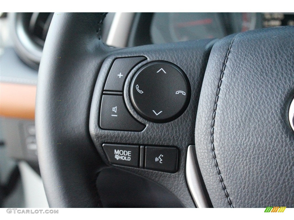 2018 Toyota RAV4 SE Controls Photo #123281460