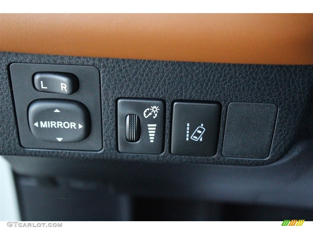 2018 Toyota RAV4 SE Controls Photo #123281511