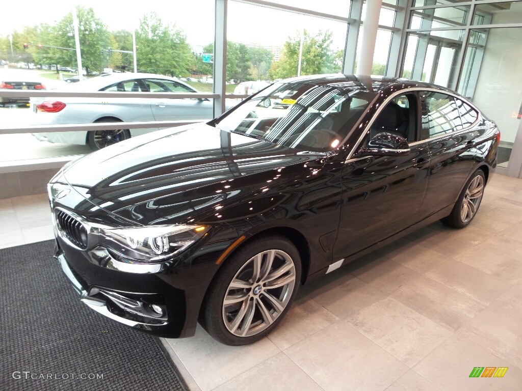 2018 3 Series 330i xDrive Gran Turismo - Jet Black / Black photo #3