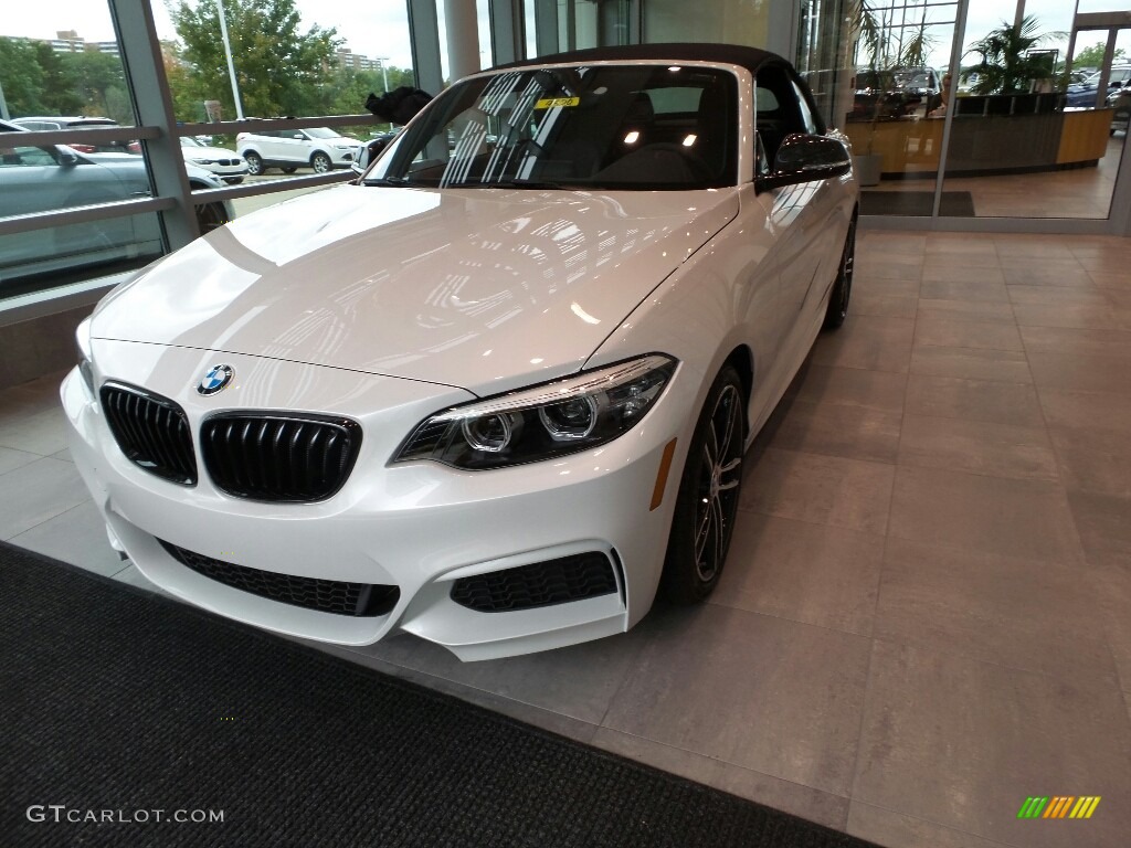 2018 2 Series M240i xDrive Convertible - Mineral White Metallic / Black photo #9